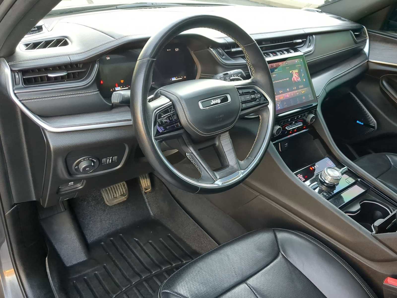 Used 2022 Jeep Grand Cherokee L Overland image 15