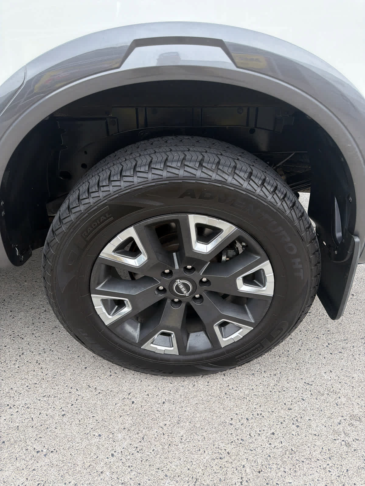 Used 2024 Nissan Titan Platinum Reserve w/ Moonroof Package AWD/4WD image 9