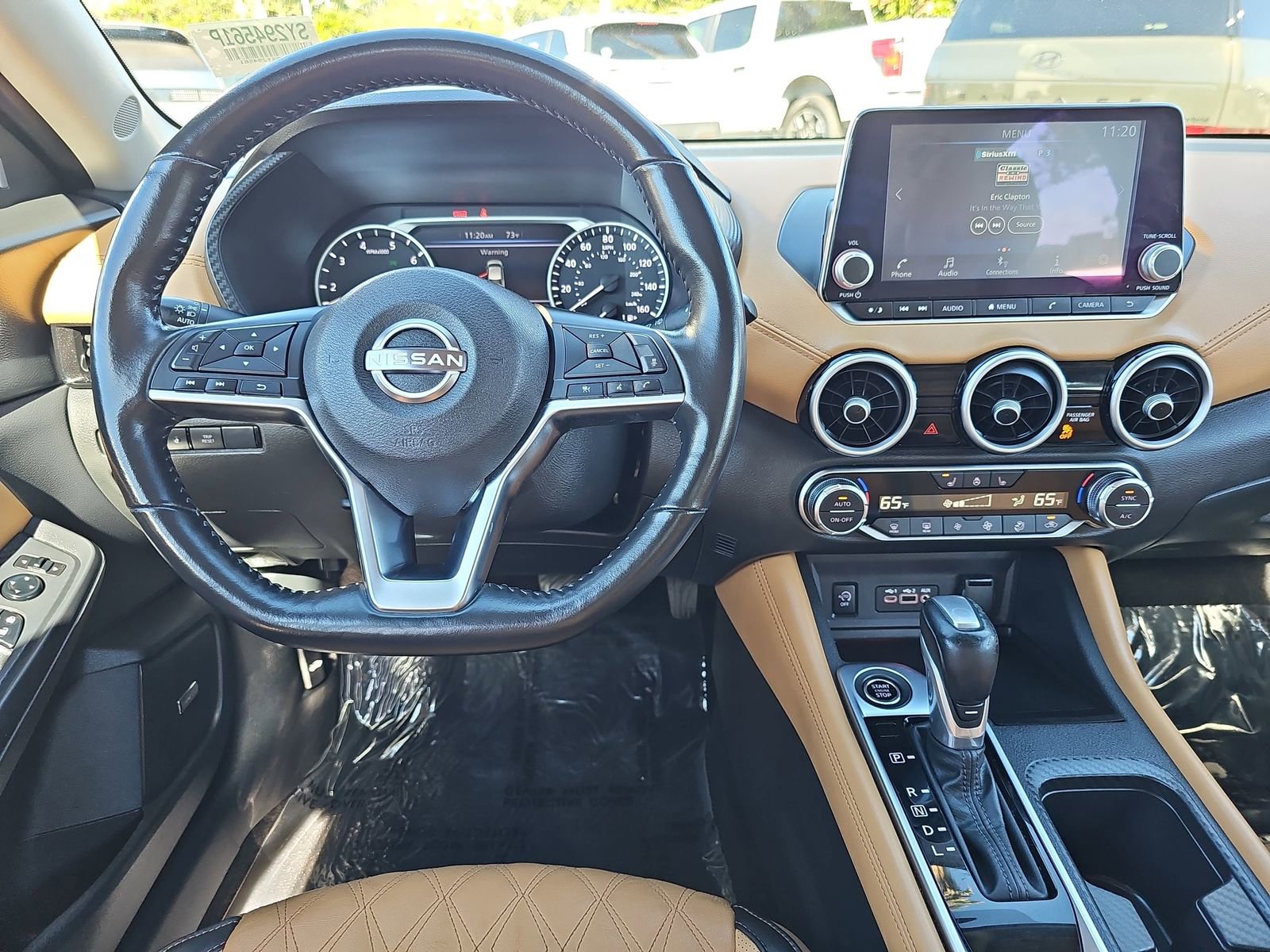 Used 2025 Nissan Sentra SV w/ SV Premium Package image 15