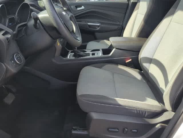 Used 2018 Ford Escape SE w/ SE Sync 3 Package AWD/4WD image 16