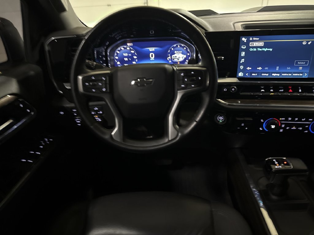 Used 2024 Chevrolet Silverado 1500 LT Trail Boss w/ Convenience Package II AWD/4WD image 11
