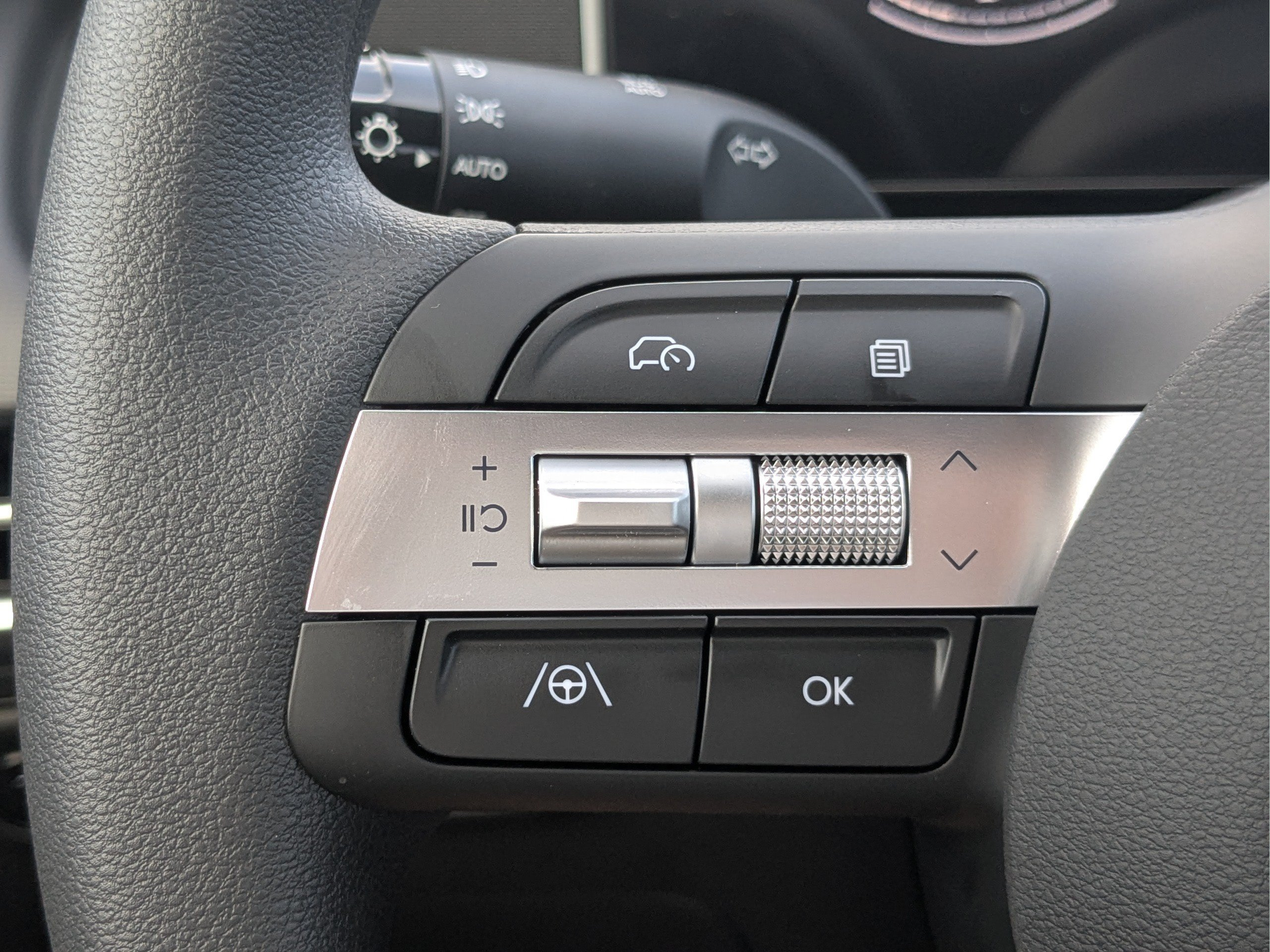 New 2027 Hyundai Santa Cruz SE FWD image 28