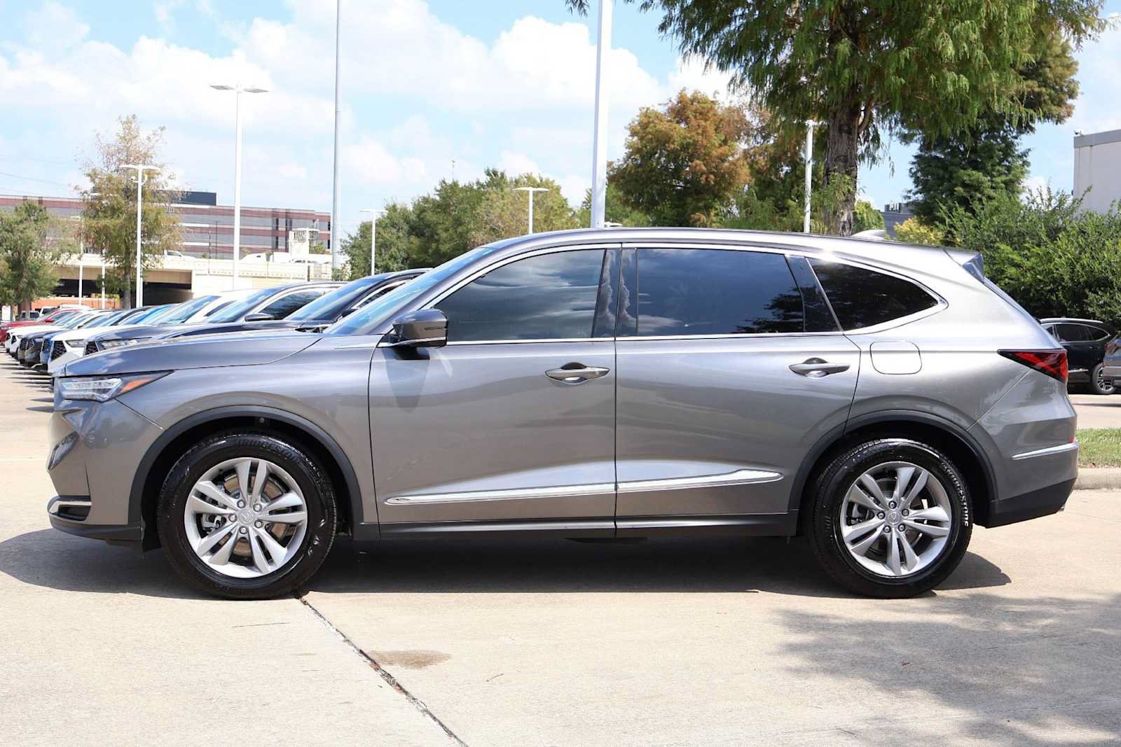 Certified 2026 Acura MDX FWD image 3