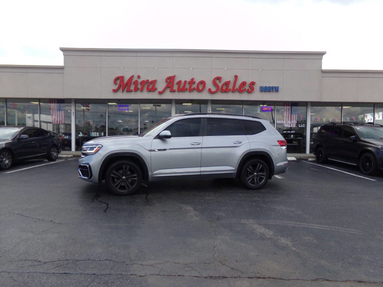 Used 2021 Volkswagen Atlas SE image 1