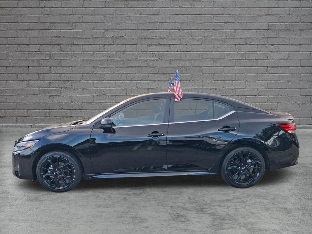 Used 2025 Nissan Sentra SR w/ Midnight Edition FWD image 5