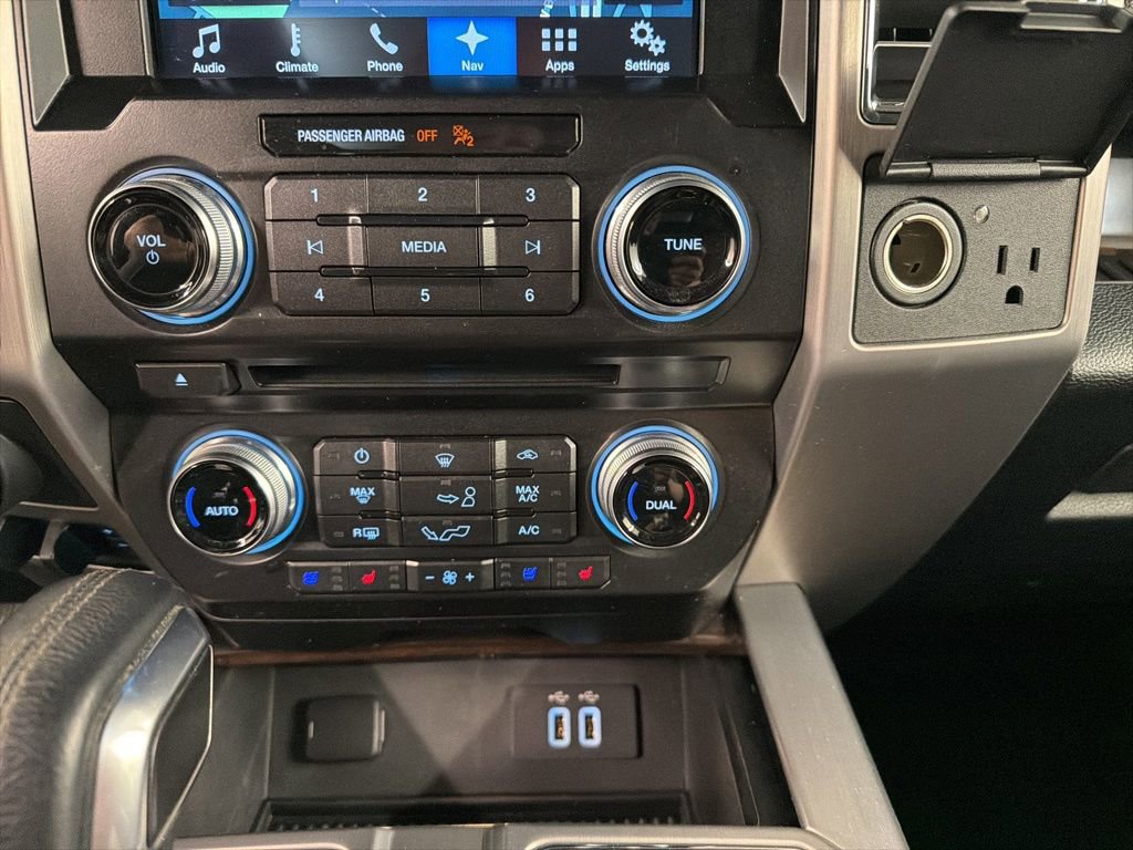 Used 2016 Ford F150 Platinum w/ Equipment Group 701A Luxury AWD/4WD image 14
