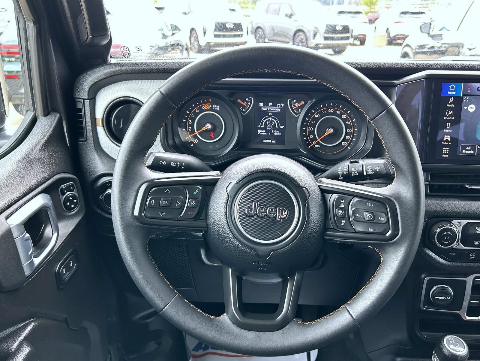 Used 2025 Jeep Wrangler Unlimited Sport AWD/4WD image 11