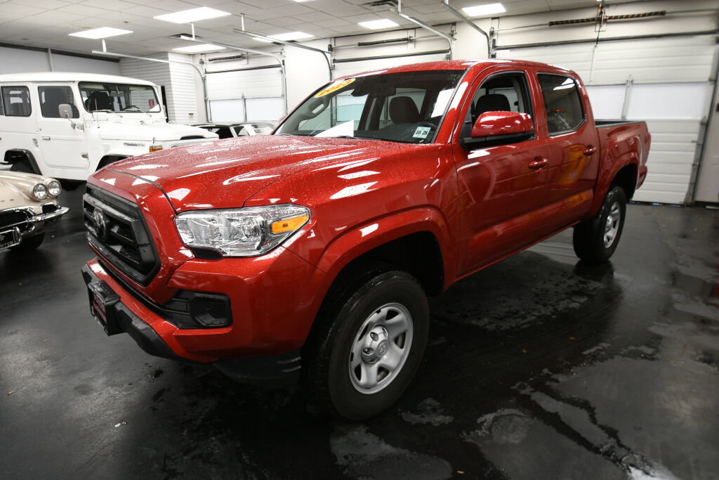Certified 2023 Toyota Tacoma SR image 3