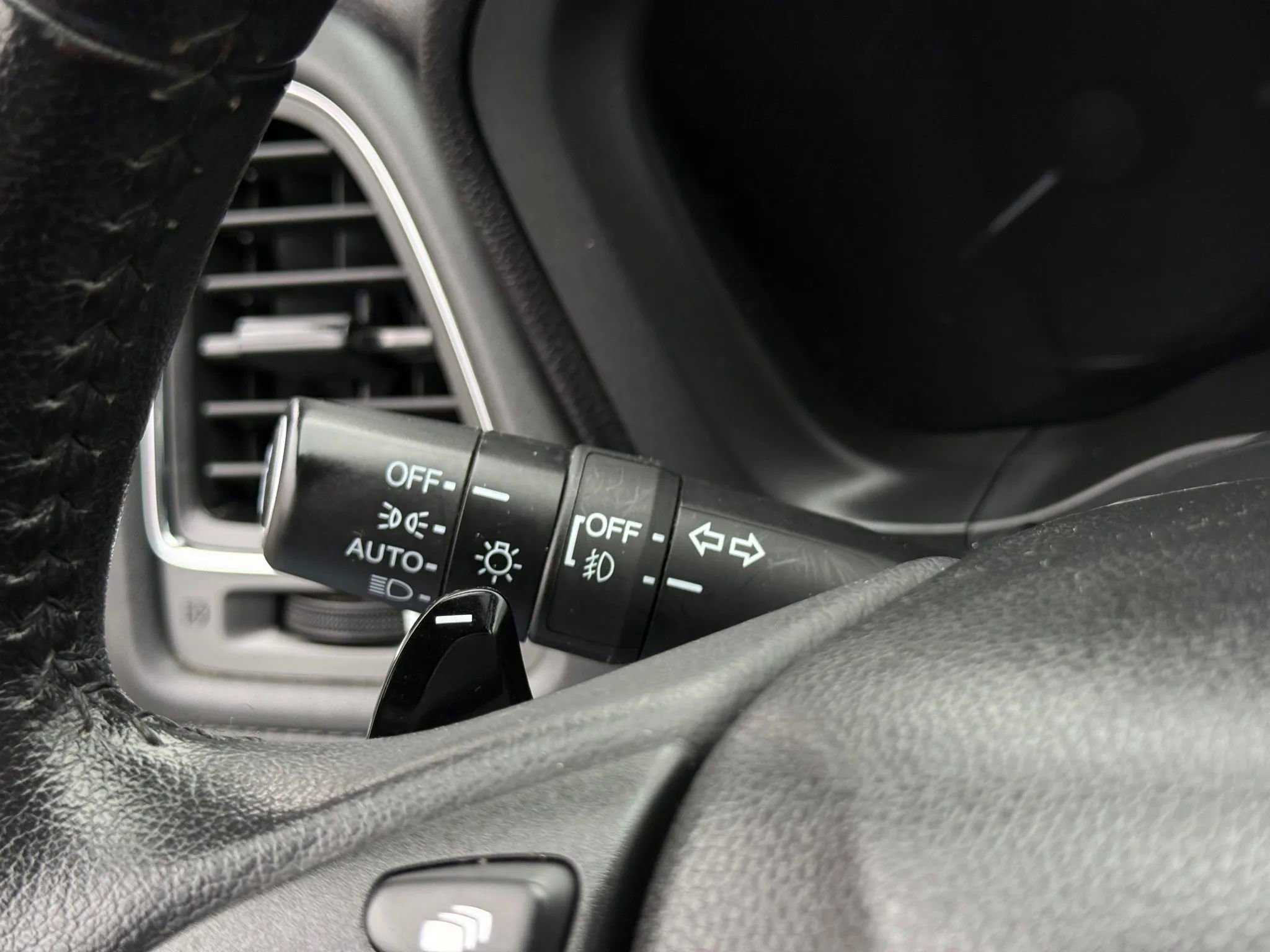 Used 2016 Honda HR-V EX-L image 36