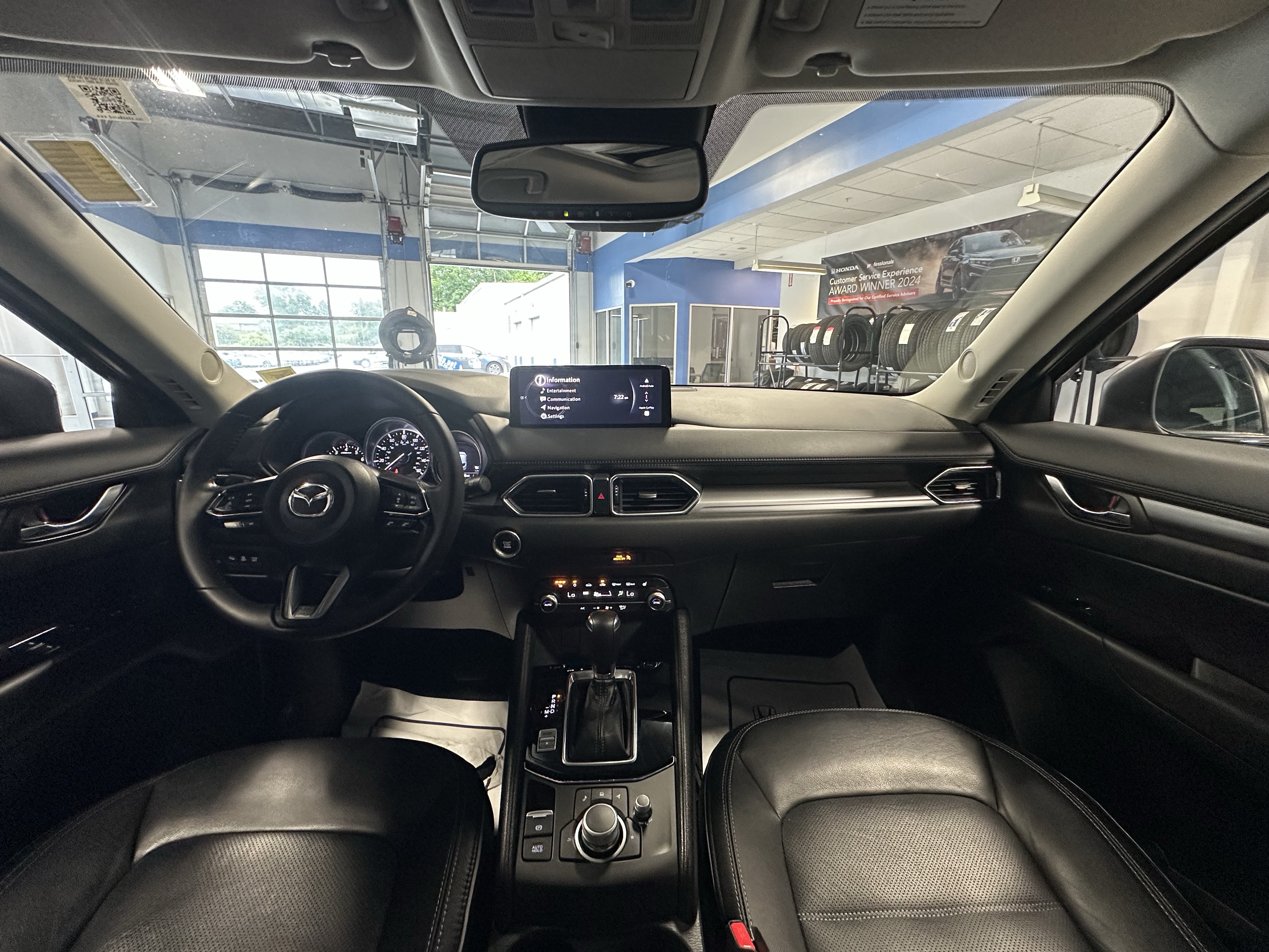 Used 2024 MAZDA CX-5 AWD 2.5 S w/ Preferred Package image 2