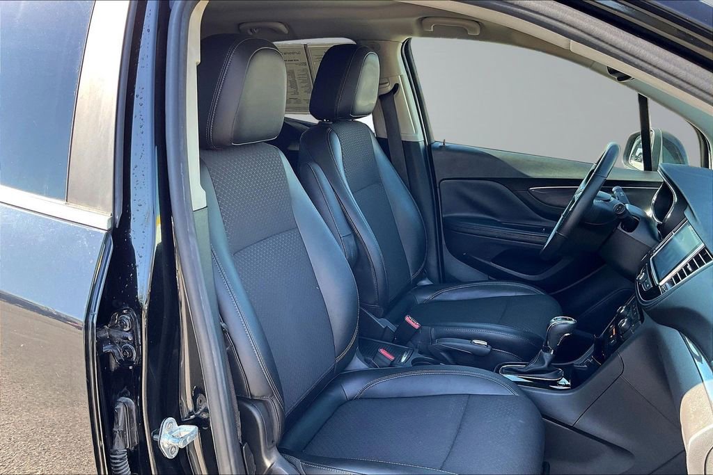 Used 2020 Buick Encore Preferred w/ Safety Package image 7