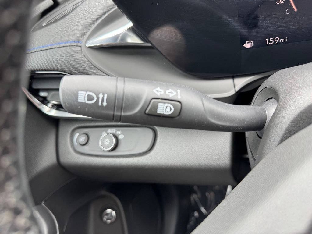 Used 2024 Buick Envista Sport Touring w/ Convenience I Package FWD image 24