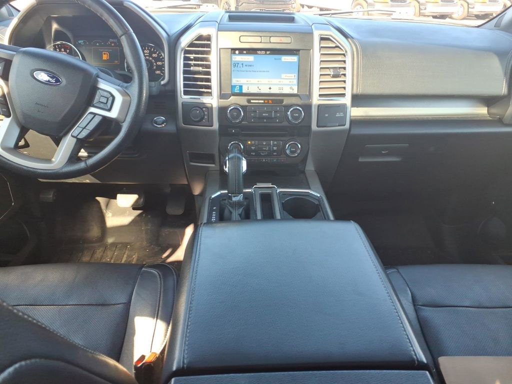 Used 2016 Ford F150 Lariat image 10