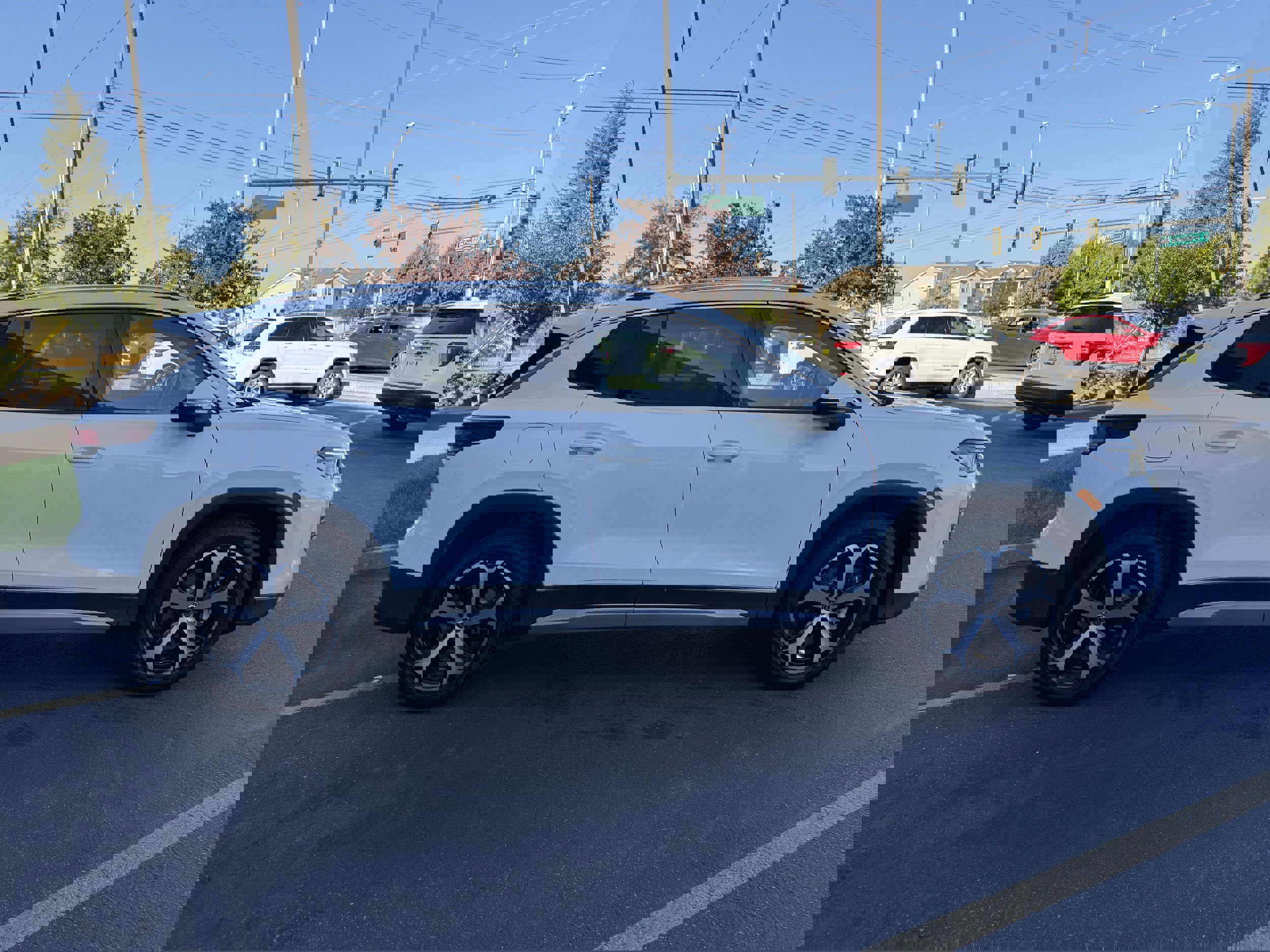 New 2025 Volkswagen Tiguan SE image 4