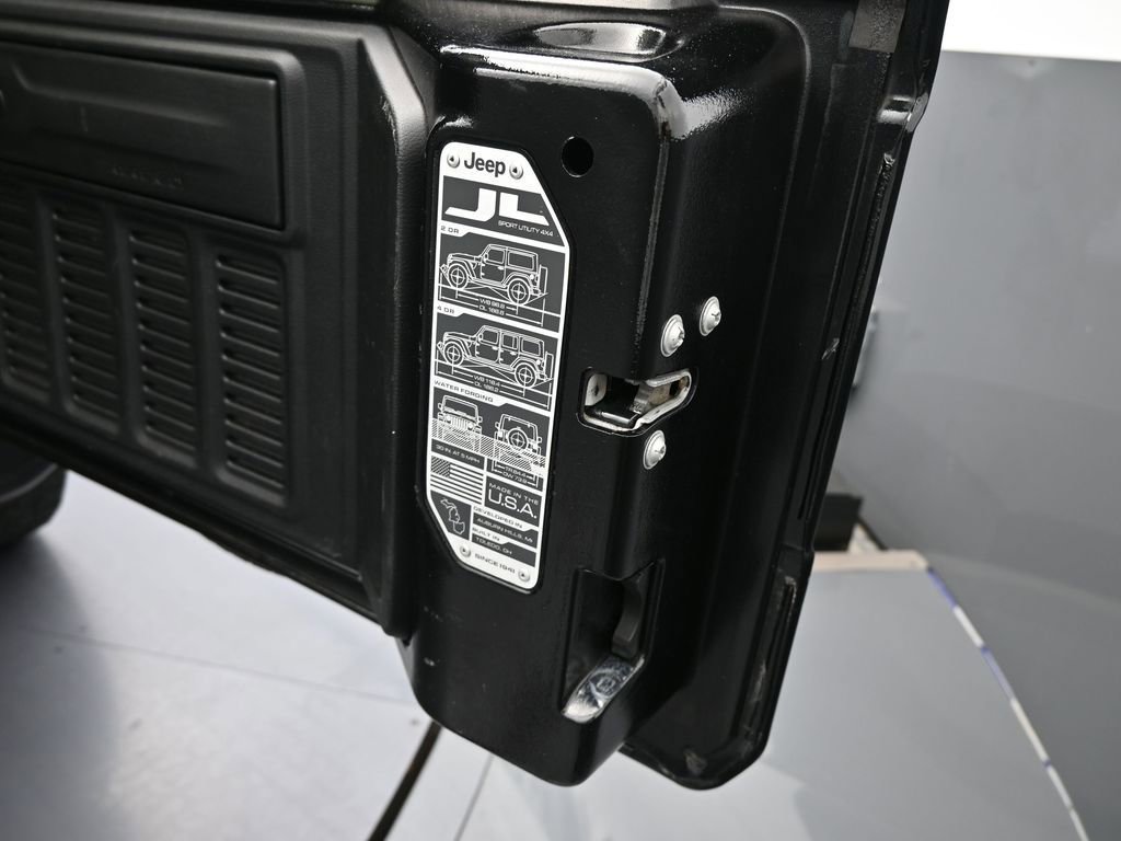 Used 2020 Jeep Wrangler Unlimited Sport S image 35