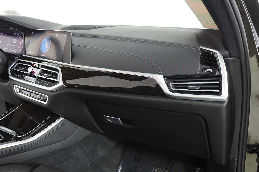 Used 2021 BMW X5 sDrive40i w/ Premium Package image 14