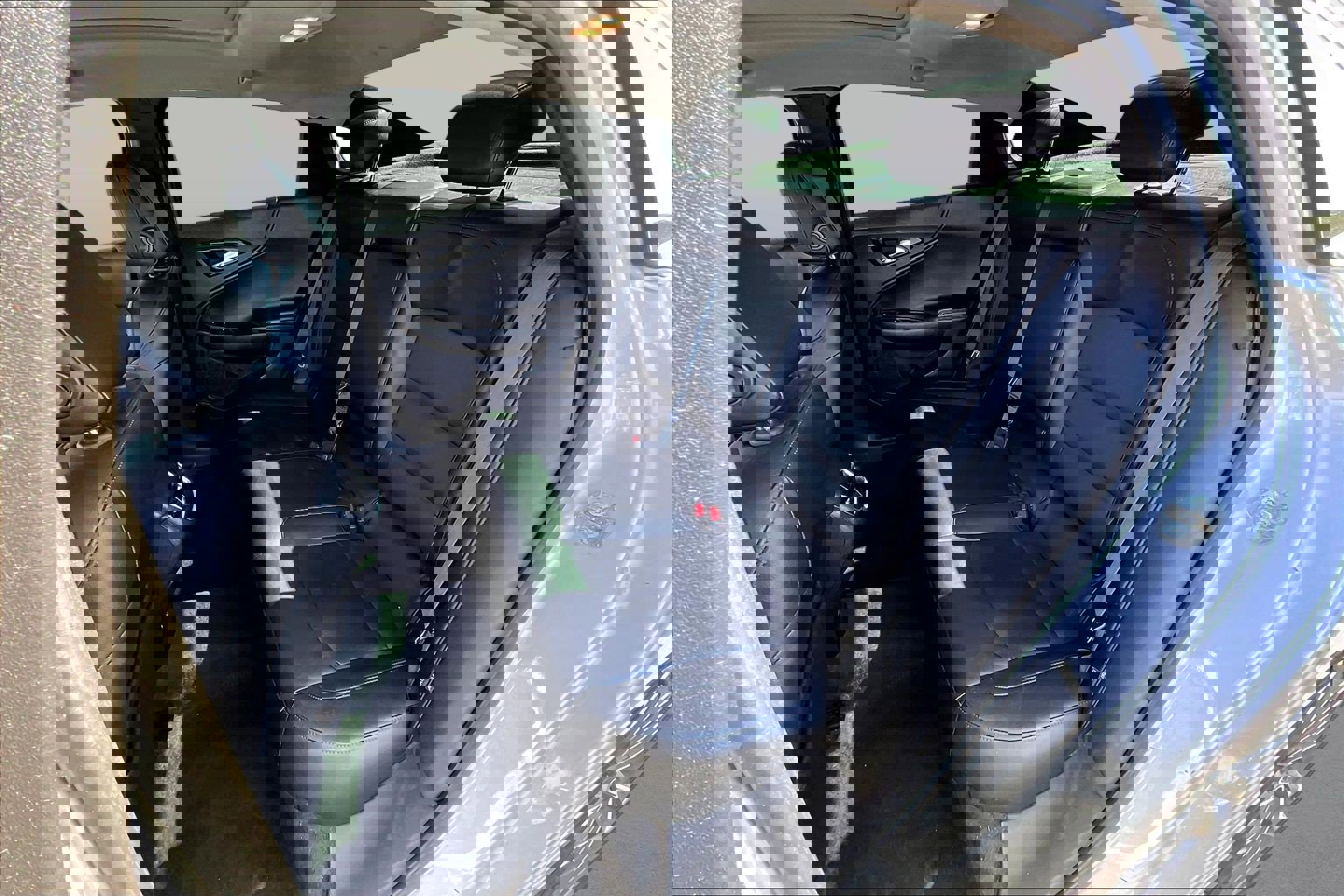 Used 2020 Chevrolet Malibu Premier image 12