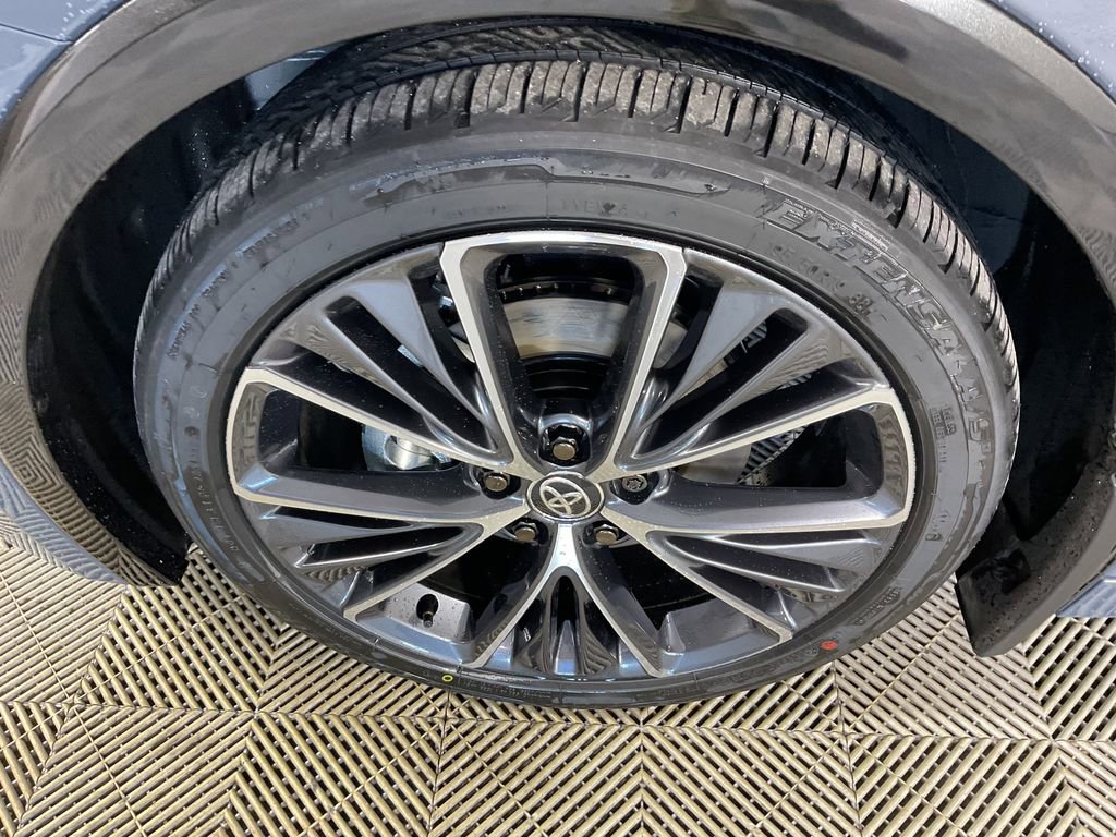 New 2026 Toyota Prius Limited w/ Limited Premium Package image 4