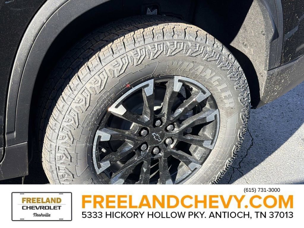 New 2026 Chevrolet Traverse Z71 w/ Driver Confidence Package image 8