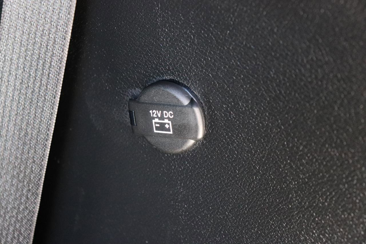 Used 2026 Chrysler Pacifica Select FWD image 60