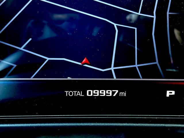 Used 2025 BMW M4 xDrive Competition w/ Executive Package image 37