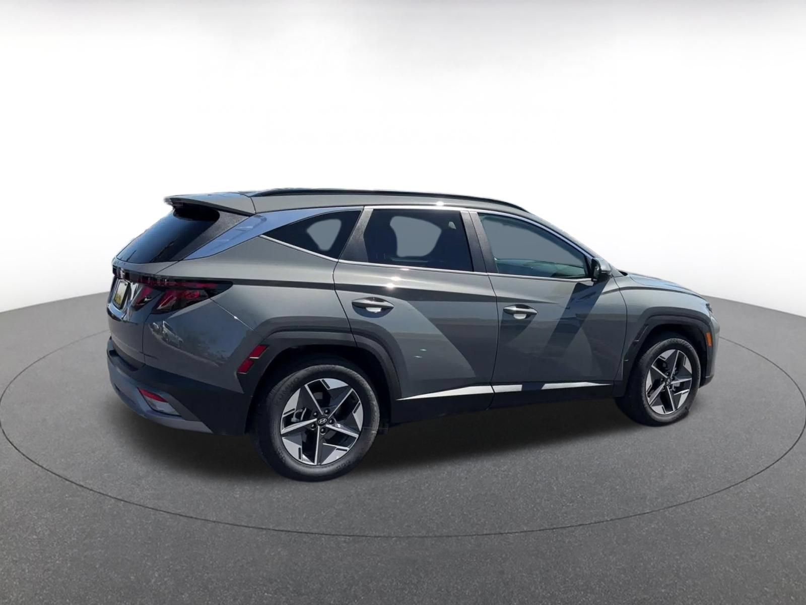 Used 2026 Hyundai Tucson SEL FWD image 13