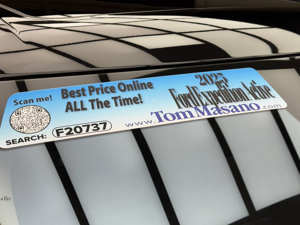 Certified 2025 Ford Expedition Active AWD/4WD image 7
