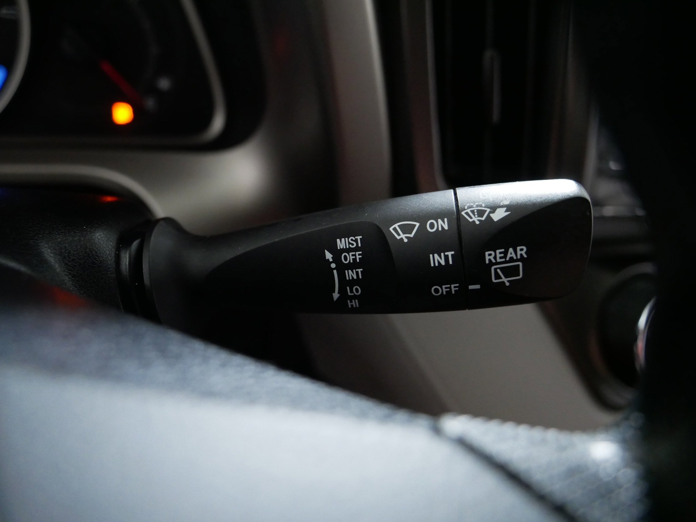 Used 2013 Toyota RAV4 LE AWD/4WD image 31