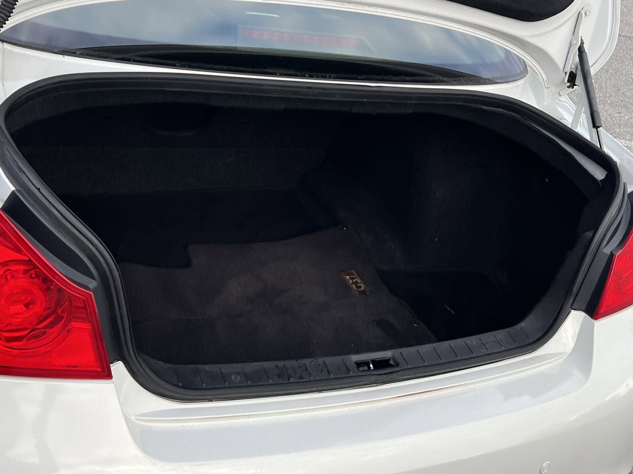 Used 2013 INFINITI G37 x w/ Premium Pkg image 31