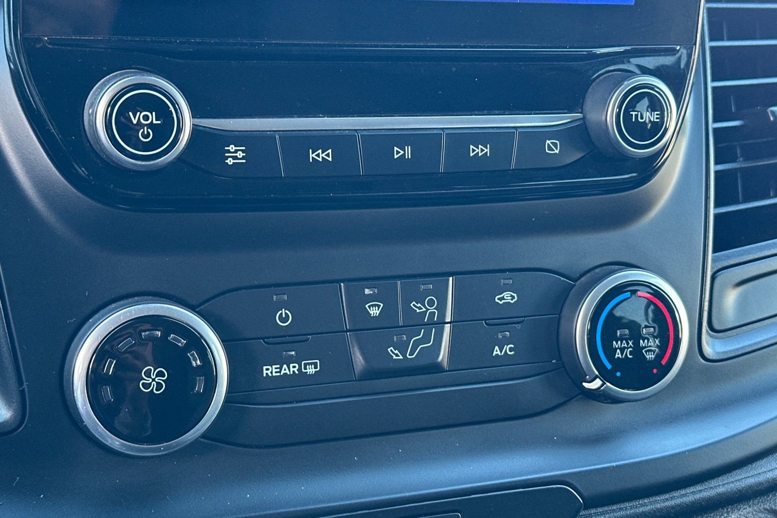 Used 2021 Ford Transit 350 XLT image 15