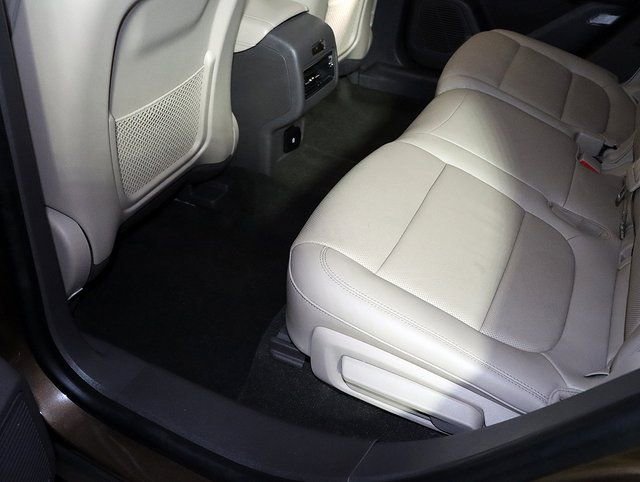 Used 2022 Lincoln Corsair AWD w/ Premium Package image 25