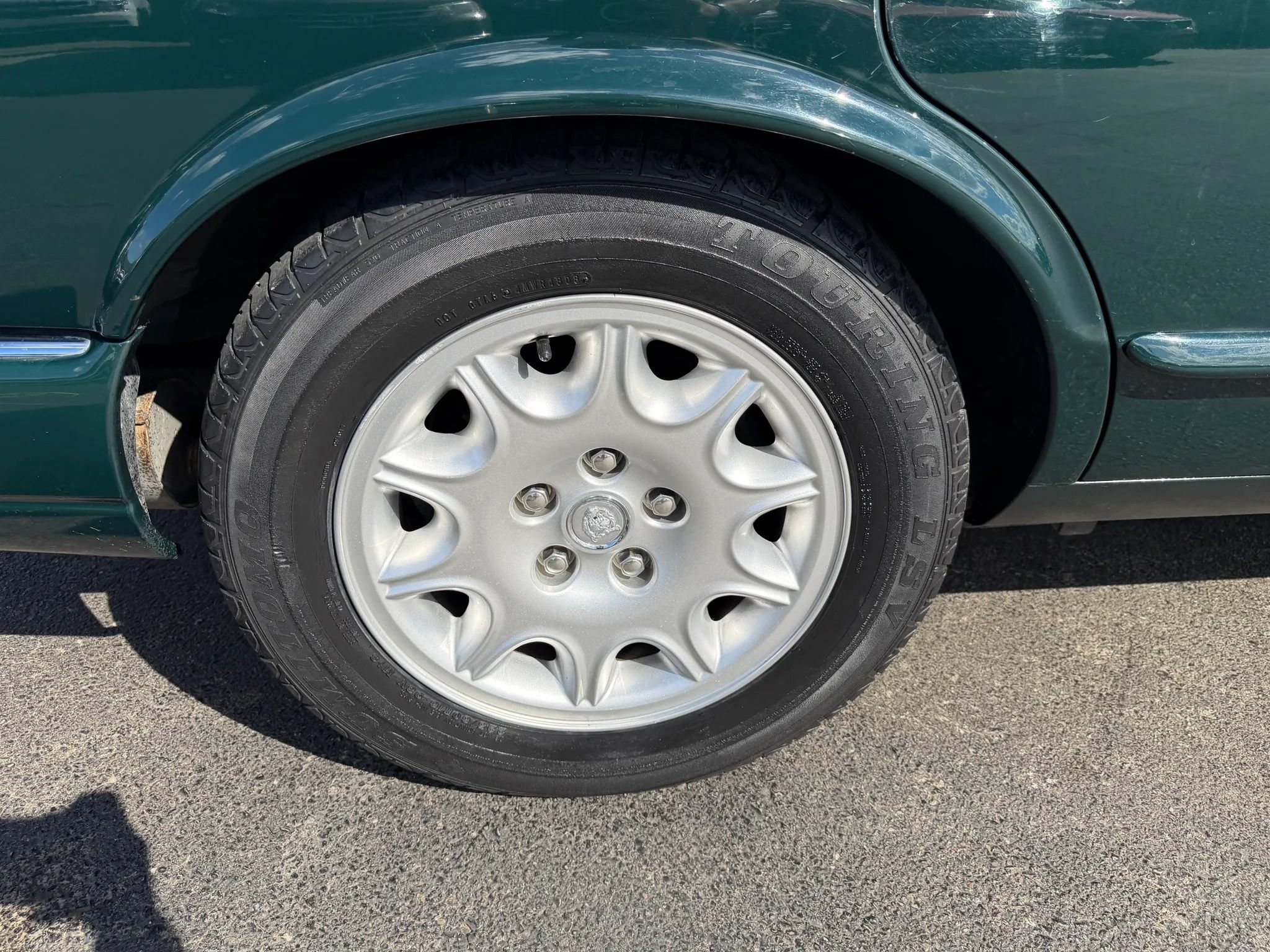 Used 2001 Jaguar XJ8 RWD image 48