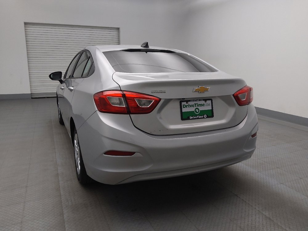 Used 2019 Chevrolet Cruze LS FWD image 6
