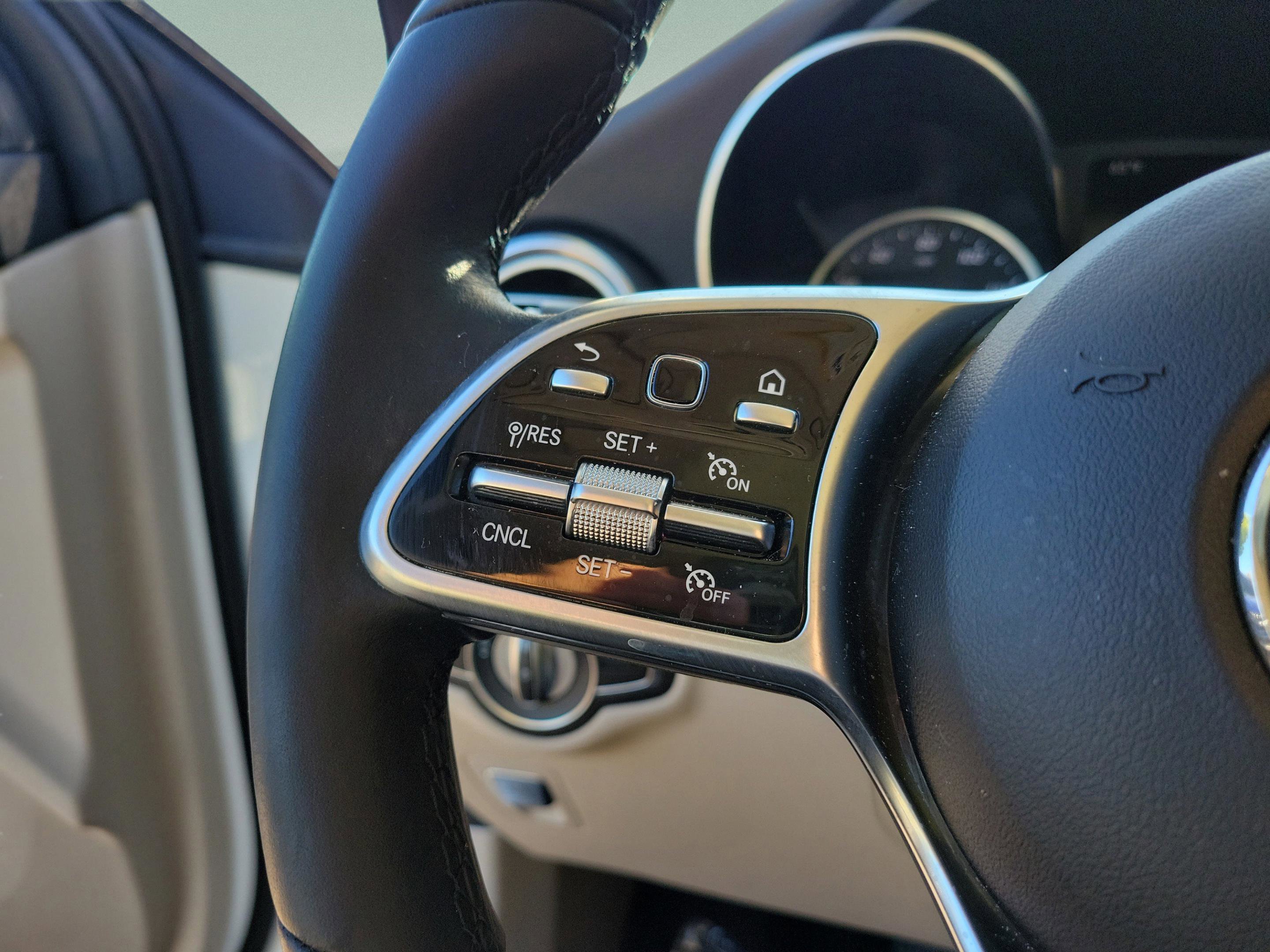 Certified 2022 Mercedes-Benz GLC 300 image 28