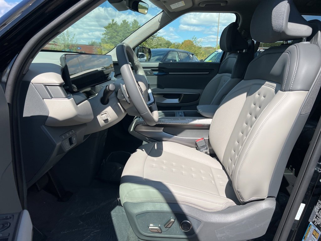 New 2026 Kia EV9 Wind image 8