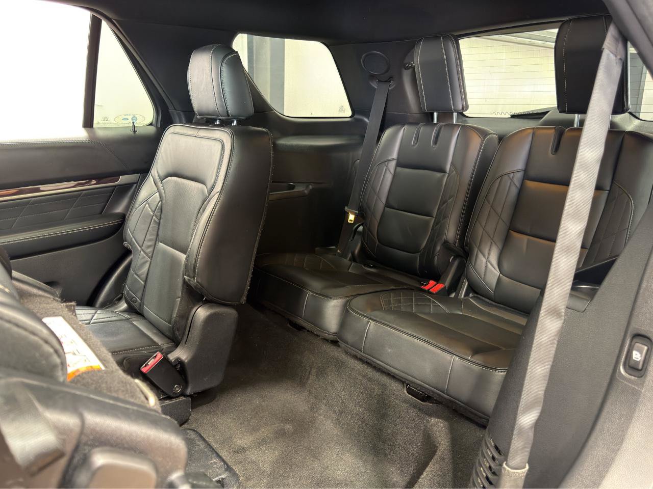 Used 2017 Ford Explorer Platinum AWD/4WD image 24