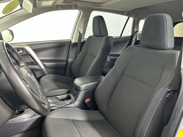 Used 2017 Toyota RAV4 XLE AWD/4WD image 16