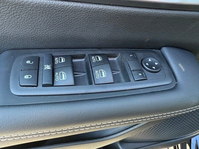 New 2026 Chrysler Pacifica Select image 12