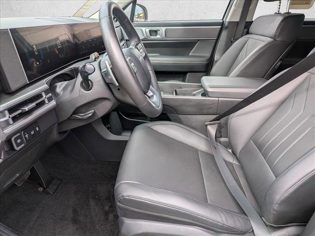 Used 2025 Hyundai Santa Fe SEL image 12