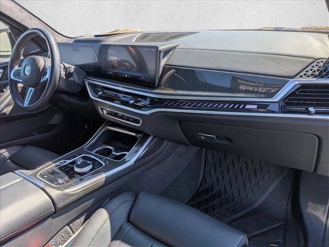 Used 2025 BMW X7 M60i AWD/4WD image 24