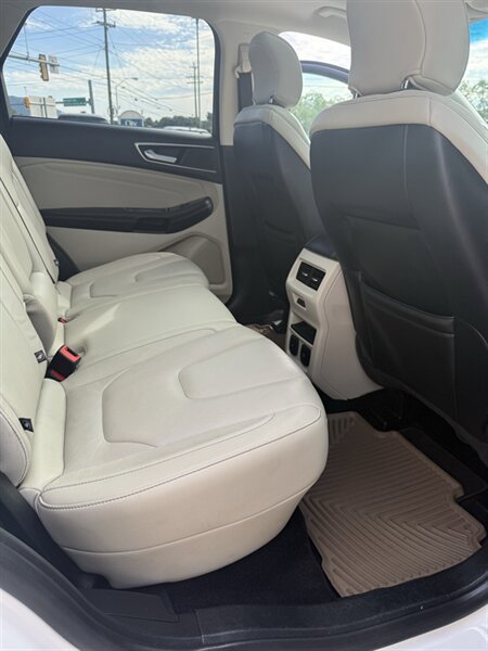 Used 2015 Ford Edge Titanium w/ Equipment Group 301A FWD image 30
