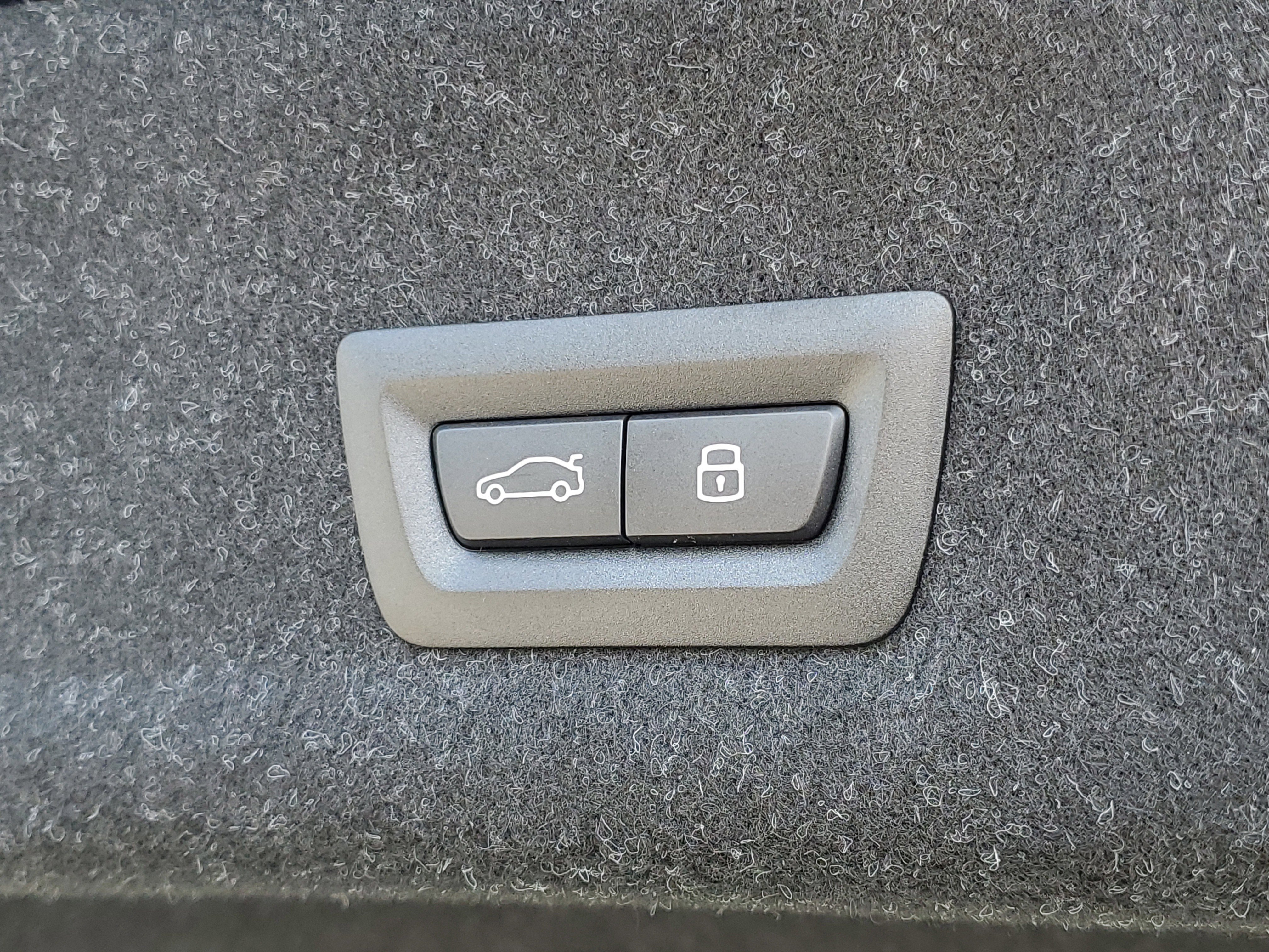 New 2026 BMW 330i xDrive Sedan w/ Premium Package image 27