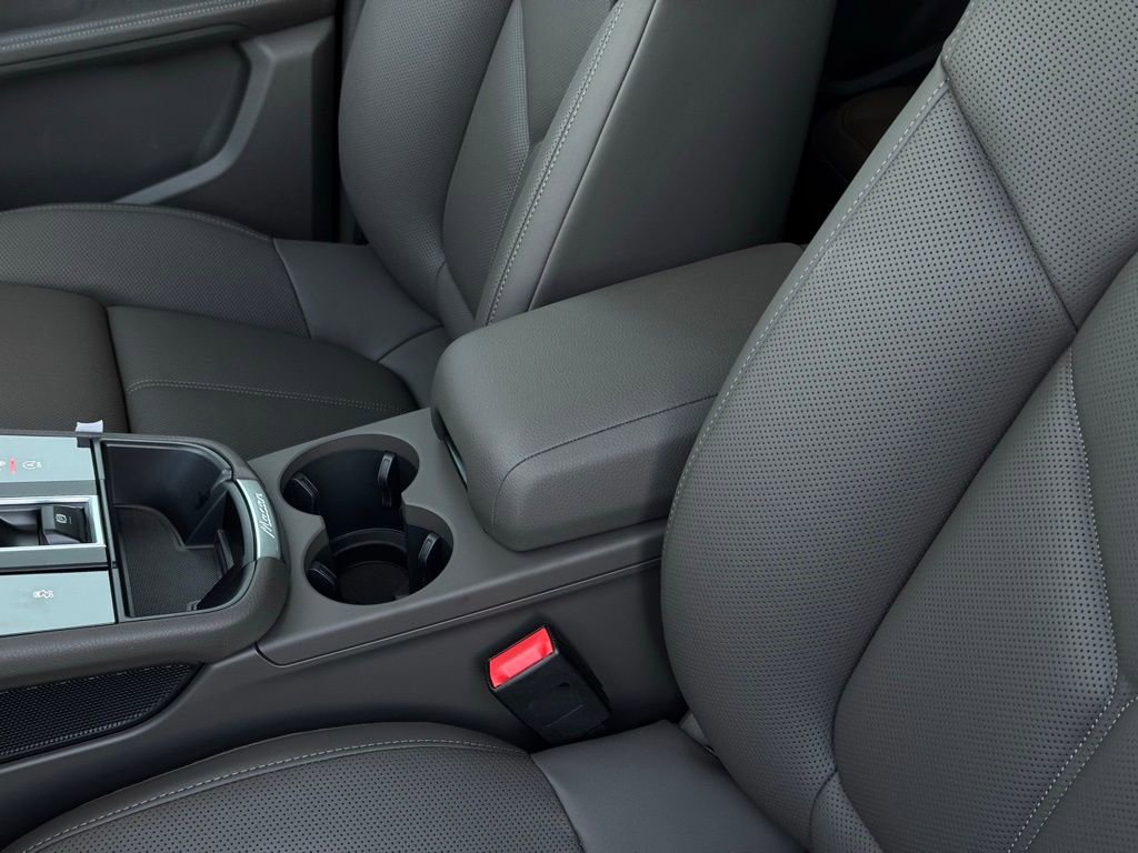 New 2026 Porsche Macan image 28