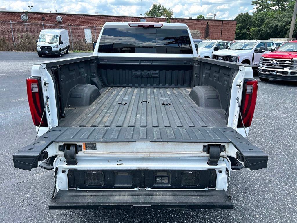 Used 2025 GMC Sierra 2500 Denali Ultimate AWD/4WD image 4