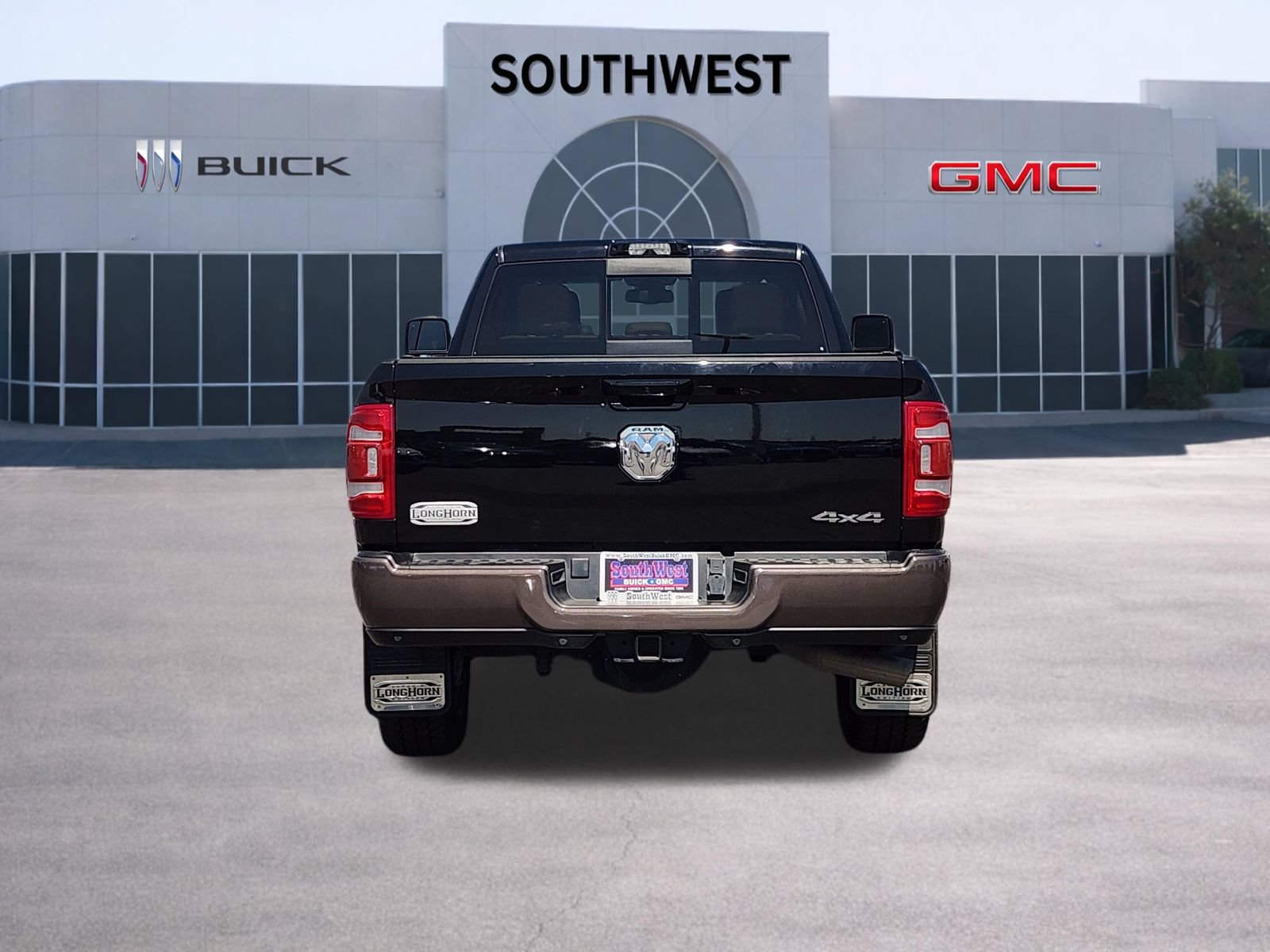 Used 2024 RAM 3500 Limited w/ Towing Technology Group AWD/4WD image 8