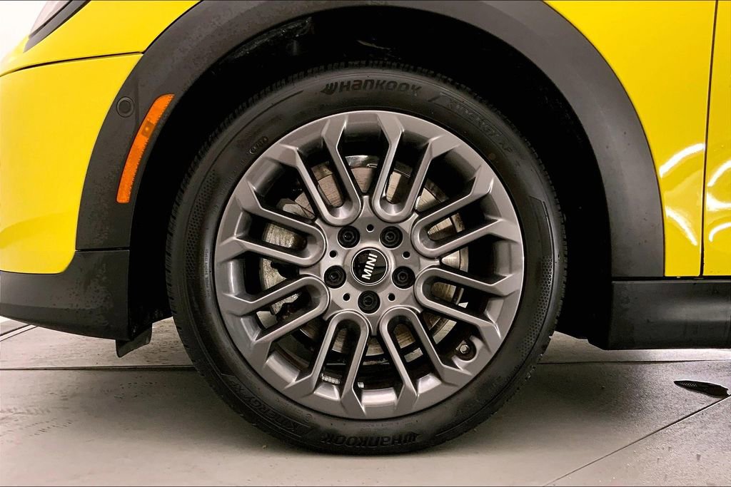 Certified 2025 MINI Cooper S image 8