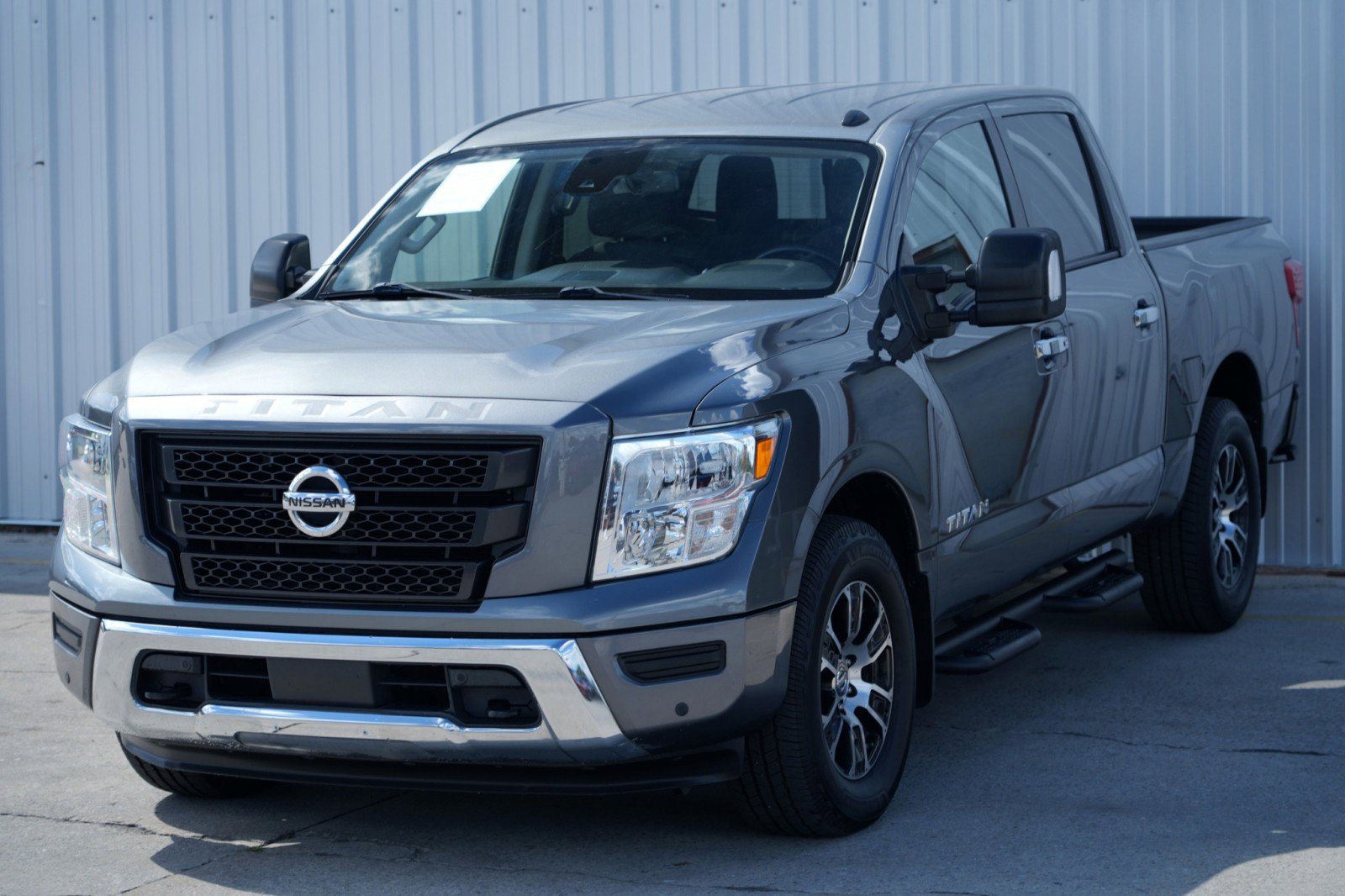 Used 2021 Nissan Titan SV w/ SV Convenience Package AWD/4WD image 39