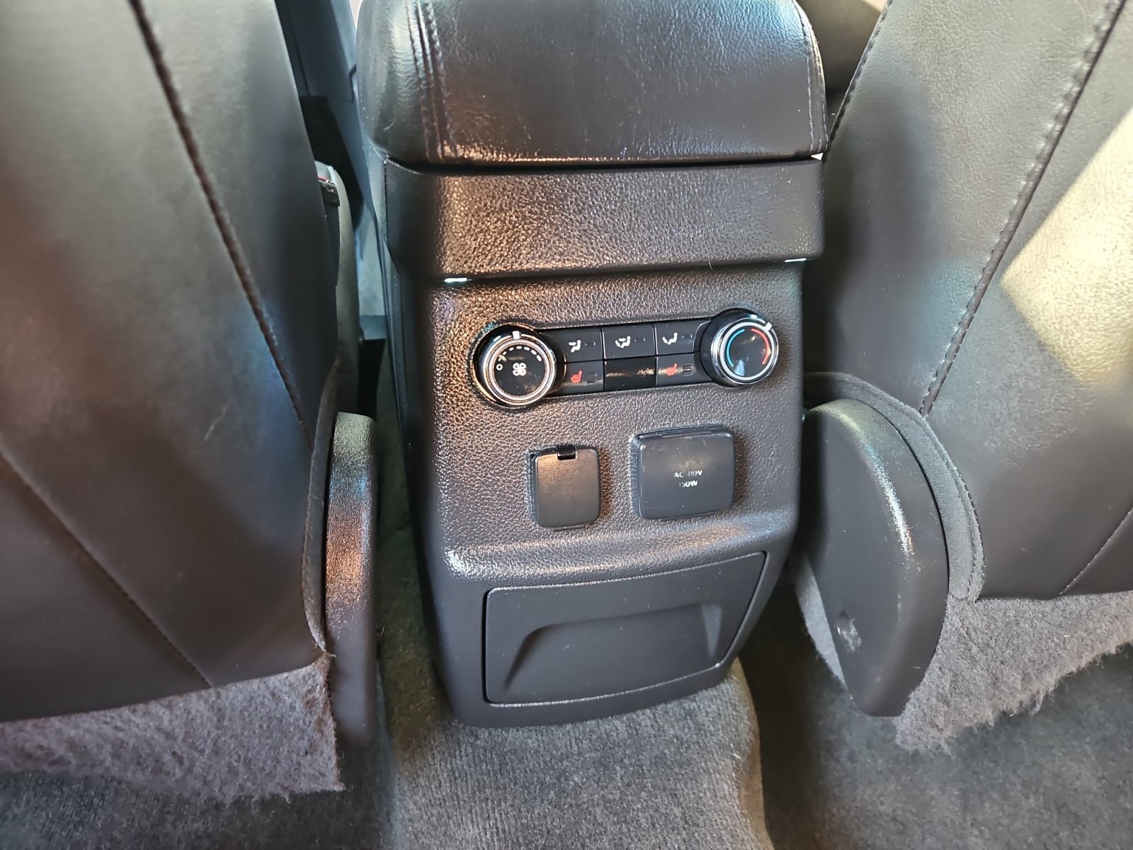 Used 2014 Ford Explorer Limited w/ Equipment Group 302A AWD/4WD image 13