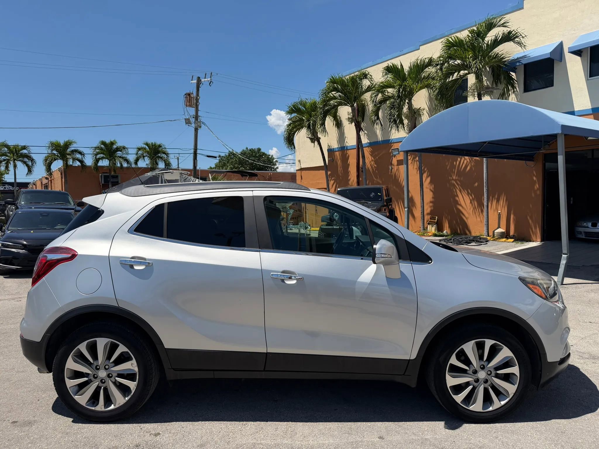 Used 2017 Buick Encore Preferred FWD image 4