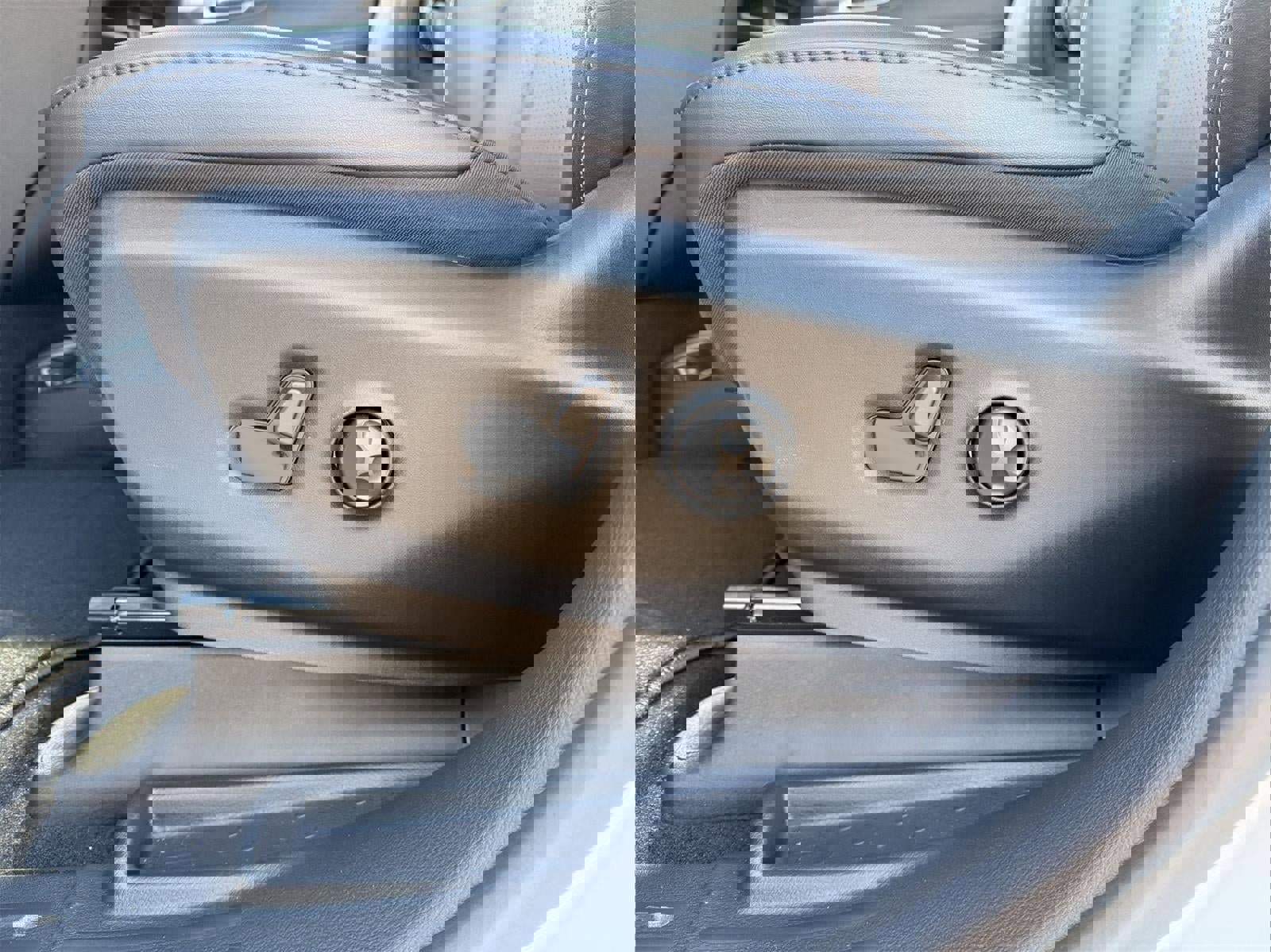 New 2026 Chrysler Pacifica Select image 28